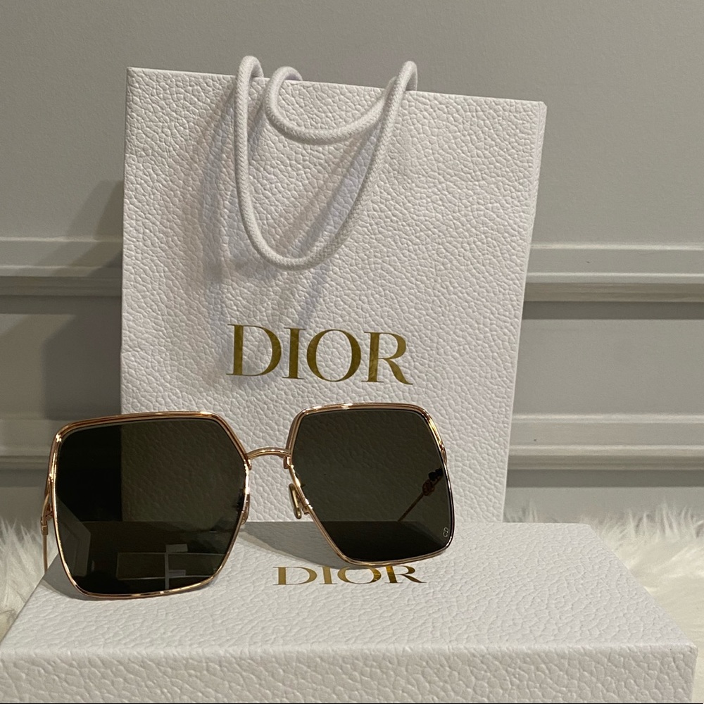 ❌Sold❌ Dior sunglasses- Everdior S1U,